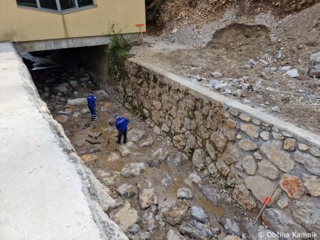 Sanacijska obnova vodotokov in hudournikov po poplavah (9)